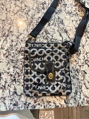 Y2K Coach Black and Gray Signature Crossbody Pouch with Cream Accents